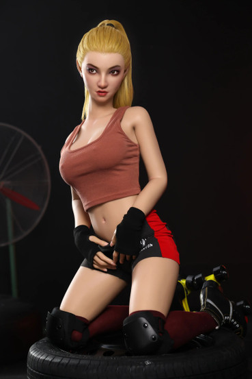 Ariana – 160cm sporttinen seksinukke D-kuppi, blondi silikoni