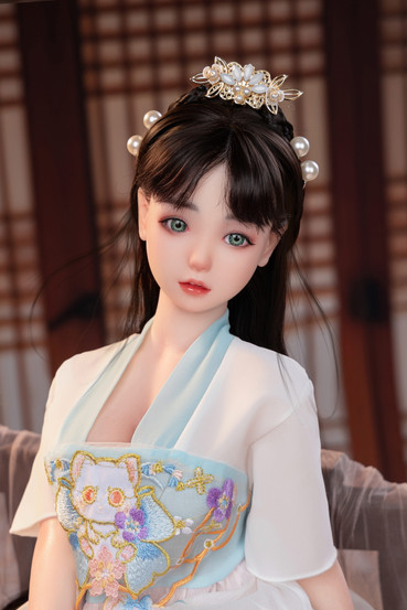 Shiori seksinukke