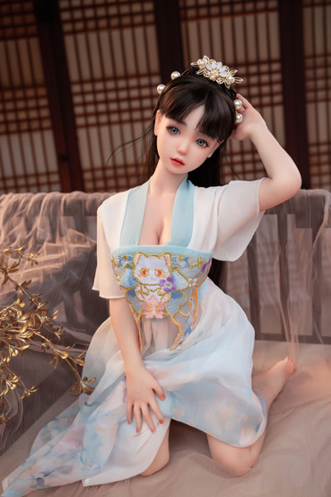 Shiori seksinukke