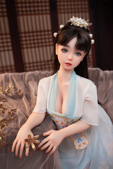 Shiori seksinukke