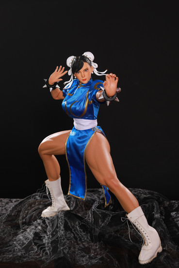 Chun-Li miniseksinukke