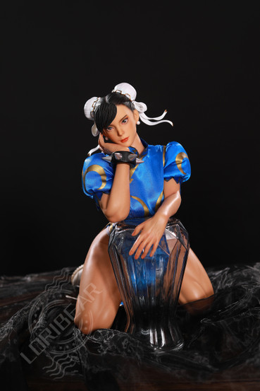 Chun-Li miniseksinukke