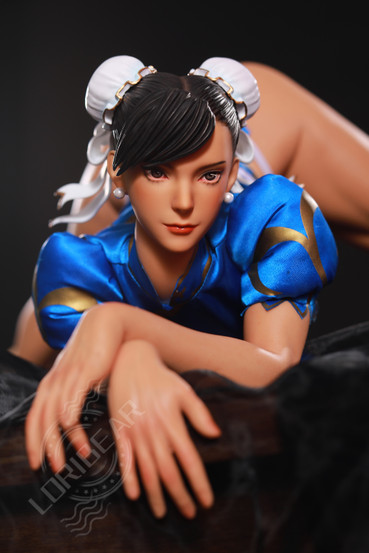 Chun-Li miniseksinukke