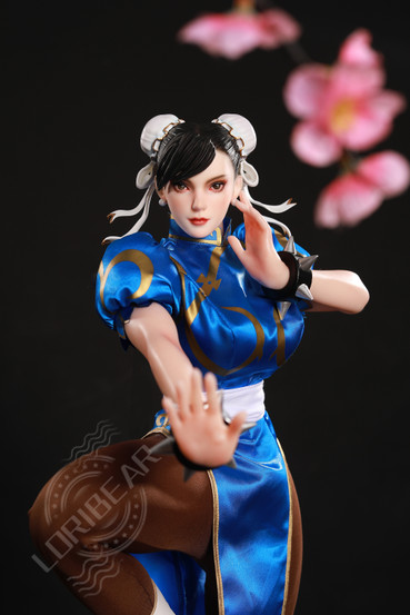 Chun-Li miniseksinukke