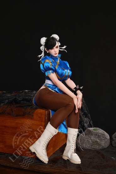 Chun-Li miniseksinukke