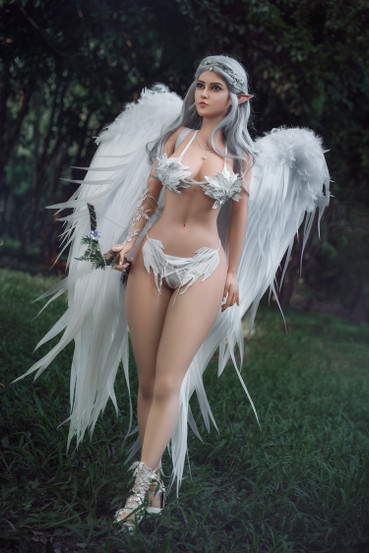 Aenir – Haltia fantasia seksinukke isoilla geelirinnoilla