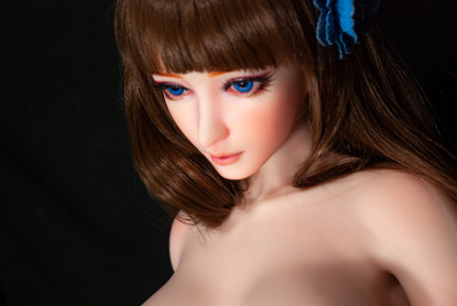 Shizuka 102 cm Silikoninen Seksinukke – Anime-tyylinen Mini Elsa Babe