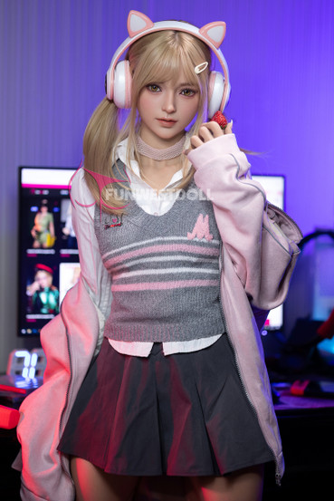 Alice – 159cm gamergirl seksinukke pienillä A-kupin rinnoilla