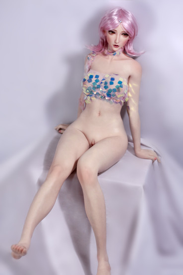 Naoko 102 cm Silikoninen Seksinukke – Anime-tyylinen Mini Elsa Babe