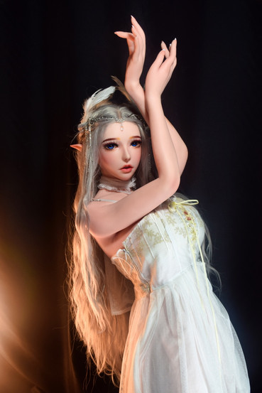 Rie 150 cm Silikoninen Haltia-seksinukke – Elsa Babe