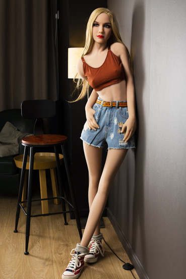 Seksinukke Emily 166 cm – Siro ja luonnollinen TPE-nukke