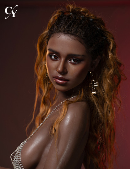 Naomi seksinukke