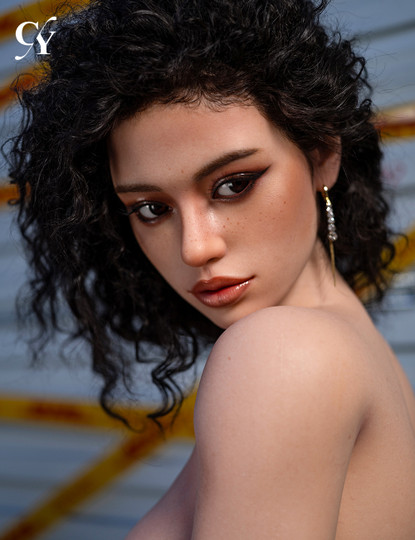Tanya seksinukke
