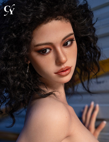 Tanya seksinukke