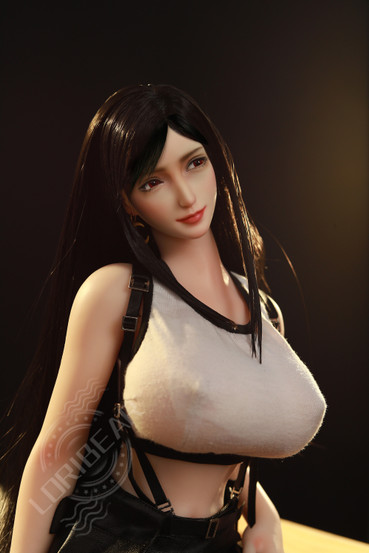 Tifa miniseksinukke