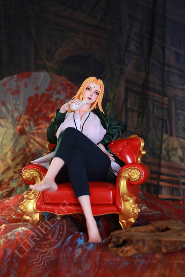 Tsunade miniseksinukke