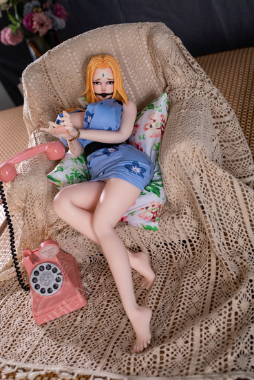 Tsunade miniseksinukke