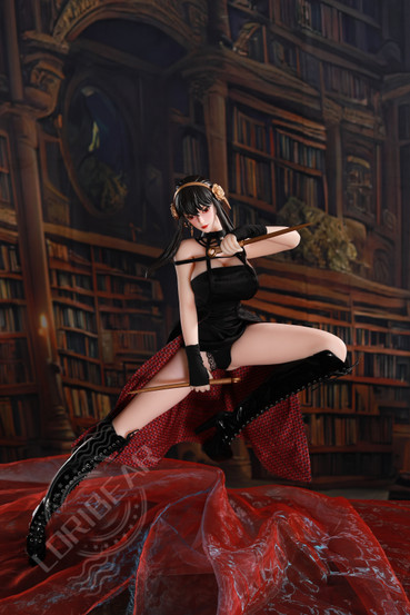 Yor Forger miniseksinukke