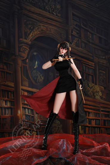 Yor Forger miniseksinukke