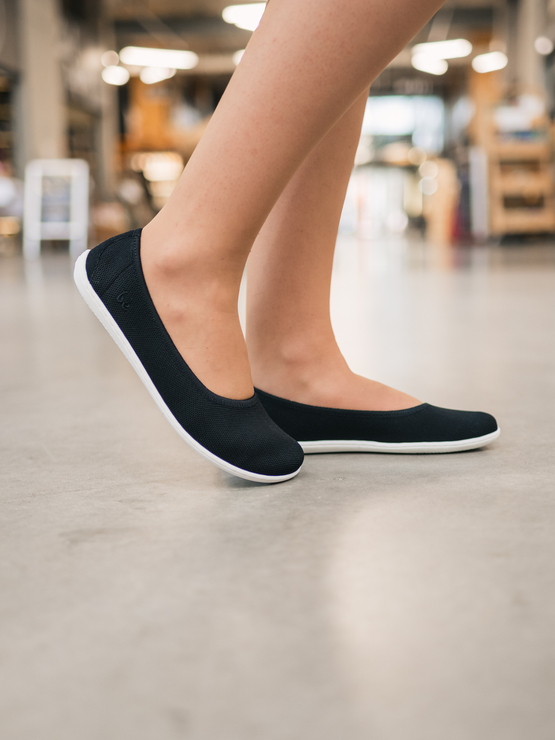 Be Lenka Delight Barefoot Ballet Flats - Black