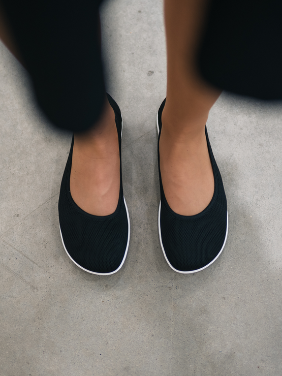 Be Lenka Delight Barefoot Ballet Flats - Black