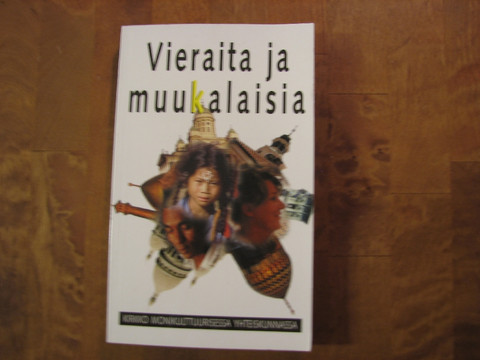 Vieraita ja muukalaisia, Ari Tammi (toim.)