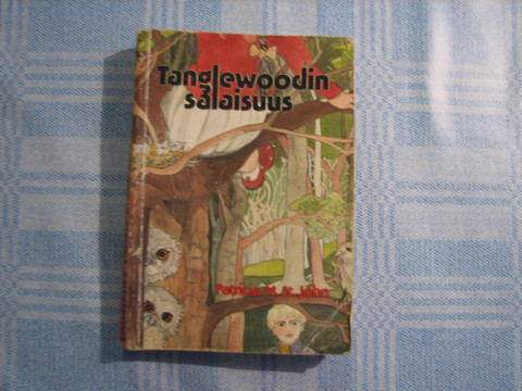 Tanglewoodin salaisuus, Patricia St. John