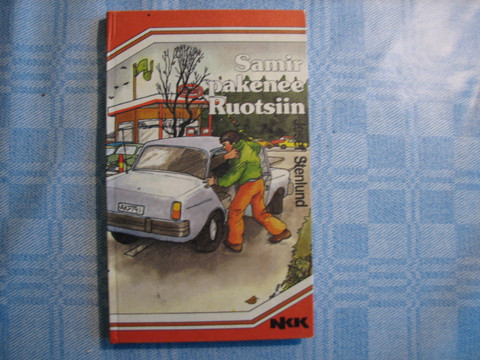 Samir pakenee Ruotsiin, Josef Stenlund