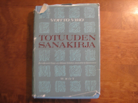 Totuuden sanakirja, Voitto Viro, d2