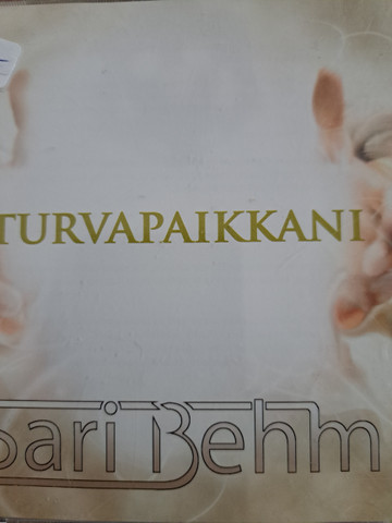 Turvapaikkani, Sari Behm, SH
