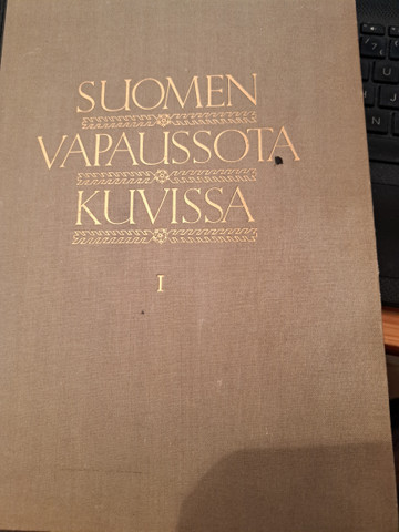 Suomen vapaussota kuvissa I, Lauri Malmberg ym, S