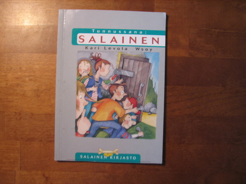 Tunnussana: Salainen, Kari Levola