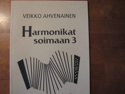 Harmonikat soimaan 3, Veikko Ahvenainen