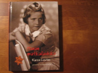 Hanan matkalaukku, Karen Levine