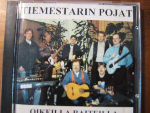 Oikeilla raiteilla, Tiemestarin pojat