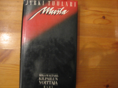 Musta, Jyrki Tuulari