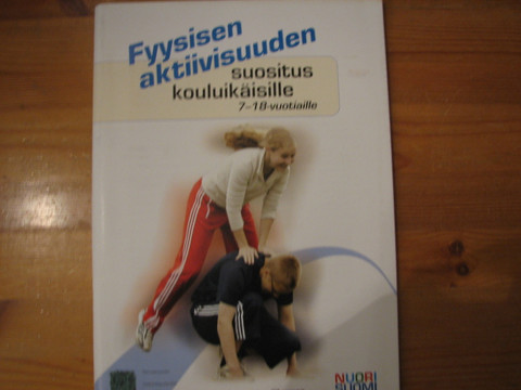 Fyysisen aktiivisuuden suositus kouluikäisille 7-18-vuotiaille, S