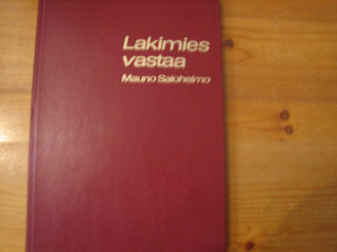 Lakimies vastaa, Mauno Saloheimo