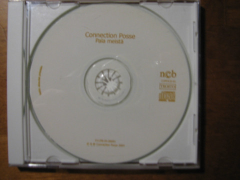 Pala meistä, Connection Posse, d2