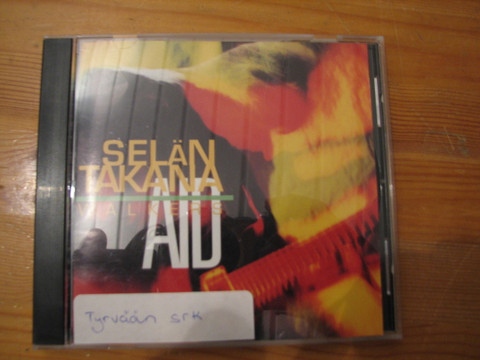 Selän takana, Walkers AID, d2