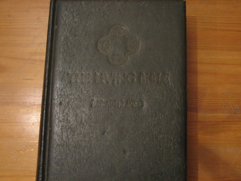Living Bible, paraphrased, d2