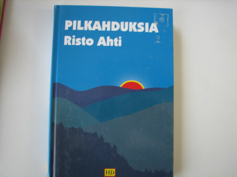 Pilkahduksia, Risto Ahti