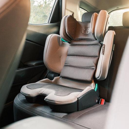 P&M Flex Pro i-Size Black 100-150cm -turvavyöistuin R129, isofix