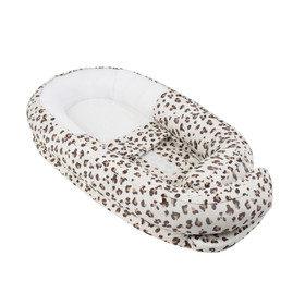 Vauvapesä, unipesä, babynest Doomoo Cocoon, Leopard Cream