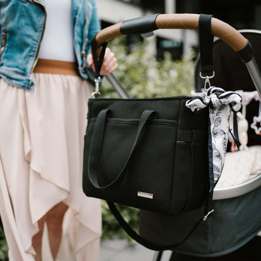 Hoitolaukku, Carmen, musta + hoitoalusta