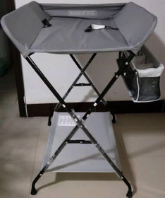 Kasaantaittuva hoitopöytä, Basson Changer, harmaa