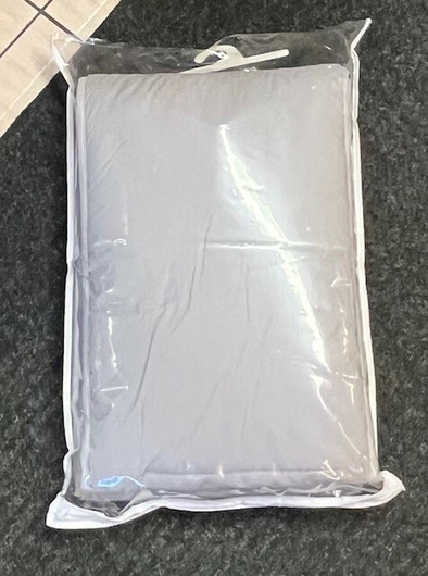 Reunapehmuste kehtoon, Eimi, yksivärinen harmaa