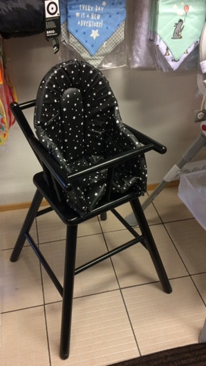 Syöttötuolin istuinpehmuste, Basil -kukat, vihreä/valko