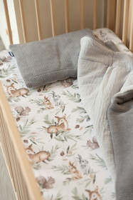 Aluslakana pinnasänkyyn, Sensillo, Mintut metsäneläimet