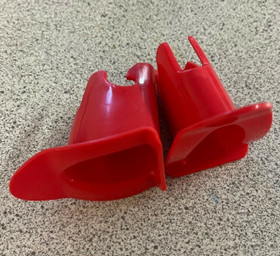 Britax ja Brio Primo jalustan isofix -kiinnikkeiden suojat